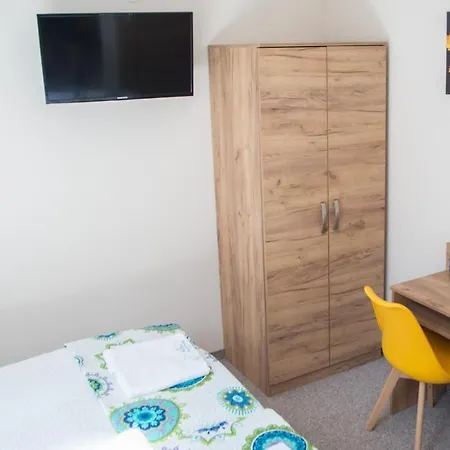 Bed & Breakfast Boconek - Przeciszow 3*