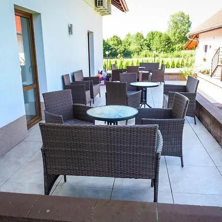 Bed & Breakfast Boconek - Przeciszow 3*